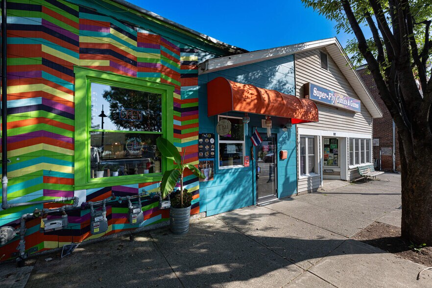 More Photos Of 136-138 Dayton St, Yellow Springs Storefront For Sale