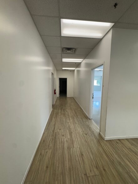 More Photos Of 240 Humphrey St, Englewood Warehouse For Lease