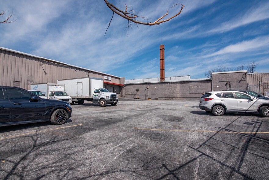 More Photos Of 4128 Hayward Ave, Baltimore Warehouse For Sale