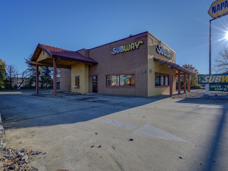 More Photos Of 2741 McMurray Dr, Anderson Restaurant For Sale