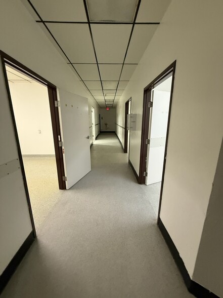 More Photos Of 7901 Vickers St, San Diego Medical For Lease