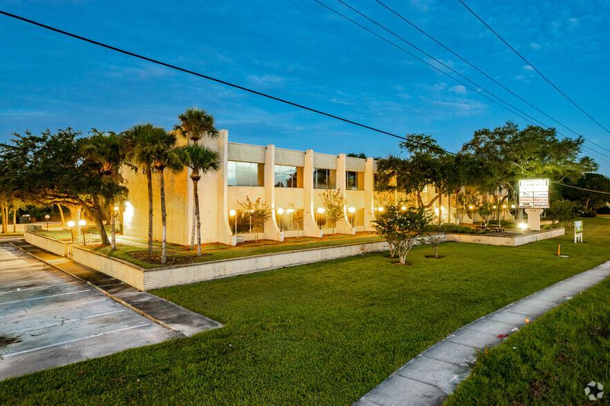 Primary Photo Of 5104 N Orange Blossom Trl, Orlando Office Residential For Sale