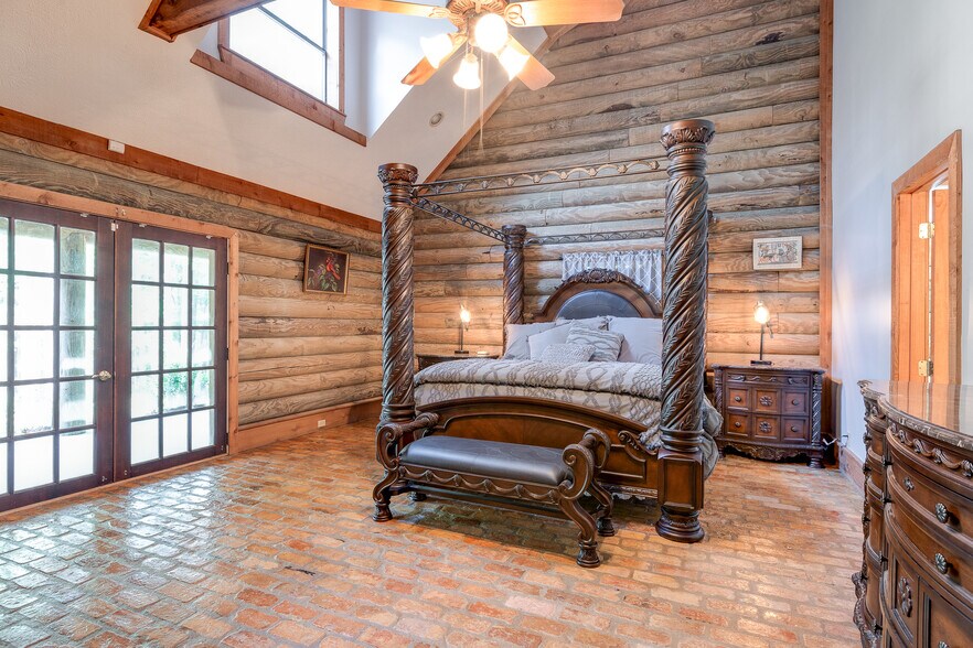 More Photos Of 4032 Highway 48 W, Mccomb Specialty For Sale
