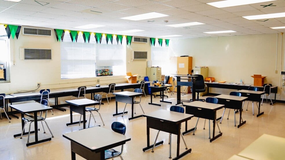 More Photos Of 339 W Church St, Jasper Schools For Sale