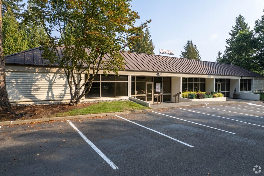 More Photos Of 4002-4014 148th Ave NE, Redmond Unknown For Lease