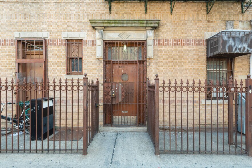 More Photos Of 868 Wyckoff Ave, Brooklyn Apartments For Sale