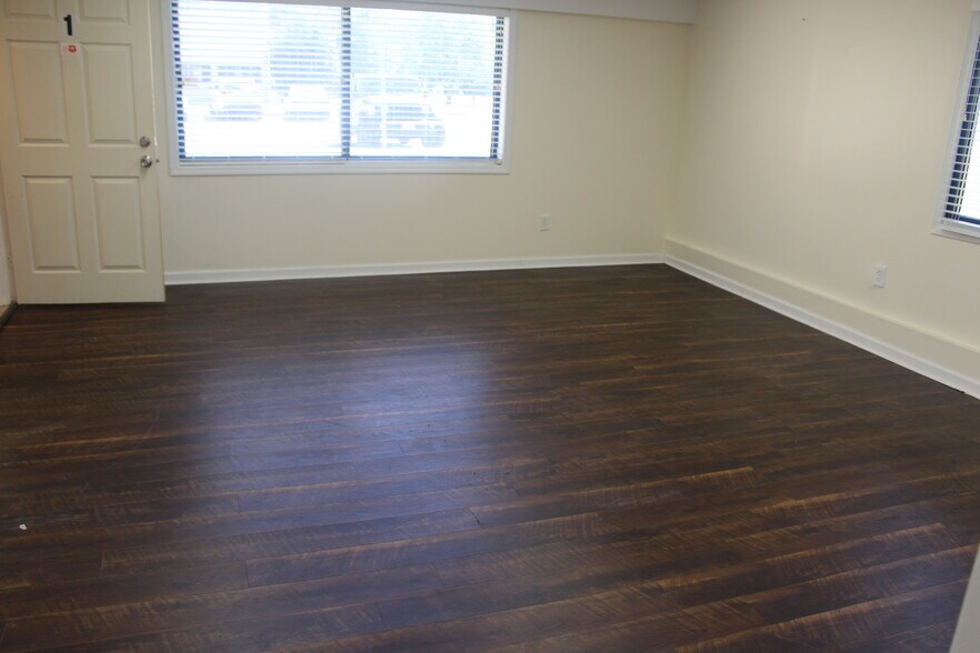 More Photos Of 3321 Doris Ave, Ocean Unknown For Lease