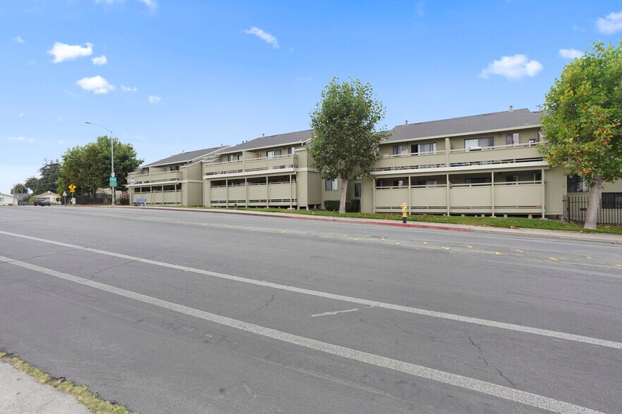 More Photos Of 50 Hollow View Ln, Watsonville Apartments For Sale