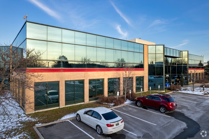 More Photos Of 5705 Cancross Ct, Mississauga Office For Sale