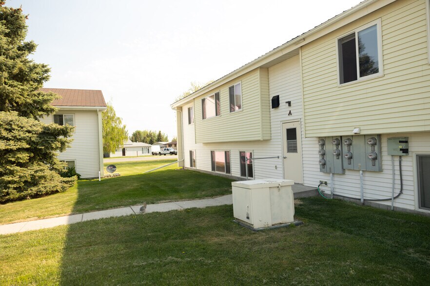 More Photos Of 1000 4th Ave SW, Conrad Apartments For Sale