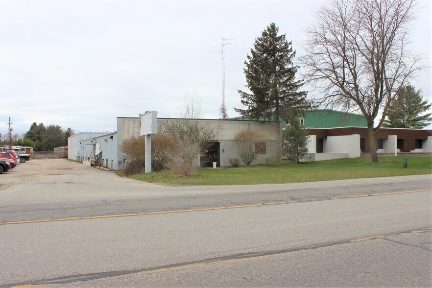 Primary Photo Of 345 S Airport Rd, Traverse City Warehouse For Lease