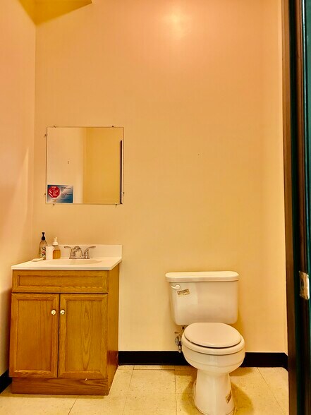 More Photos Of 2753 Dogtown Rd, Goochland Storefront Retail Office For Lease