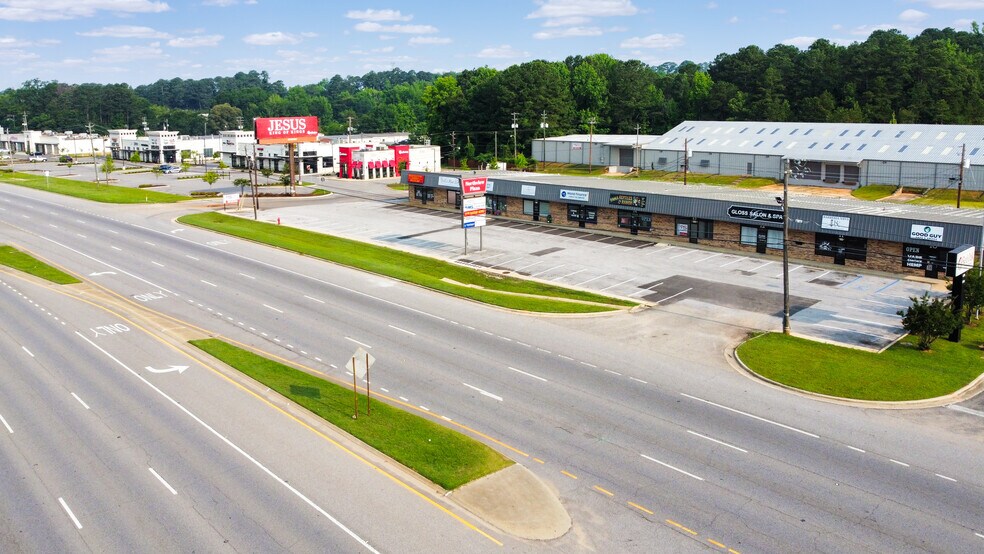 More Photos Of 3120 McFarland Blvd, Northport Freestanding For Lease