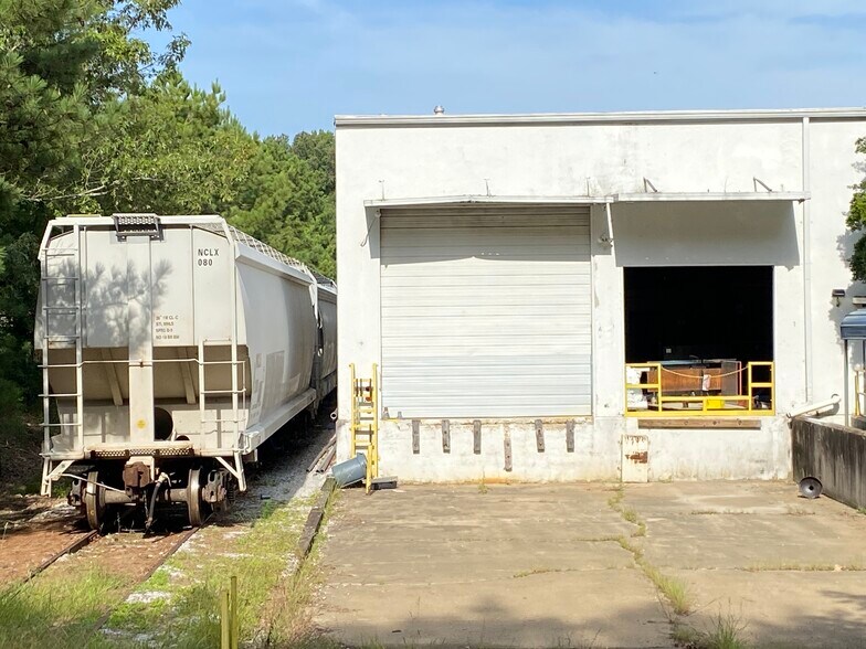 More Photos Of 1867 S Veterans Memorial Blvd, Tupelo Manufacturing For Lease