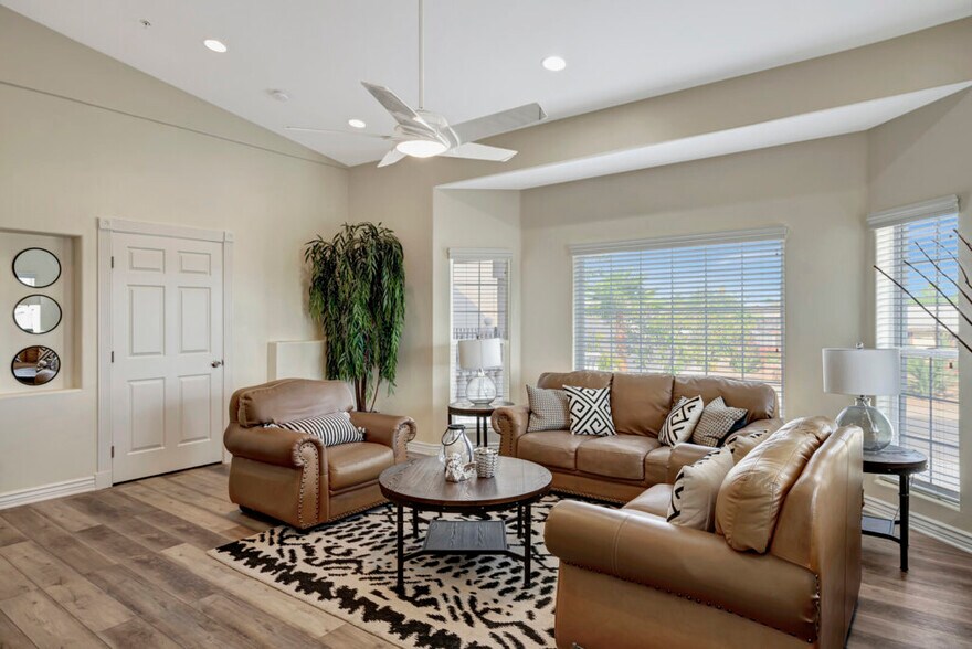 More Photos Of 15825 N 19th Pl, Phoenix Assisted Living For Sale