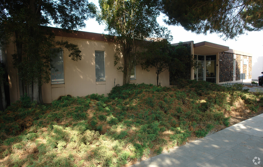 Primary Photo Of 795 San Antonio Rd, Palo Alto Office For Lease