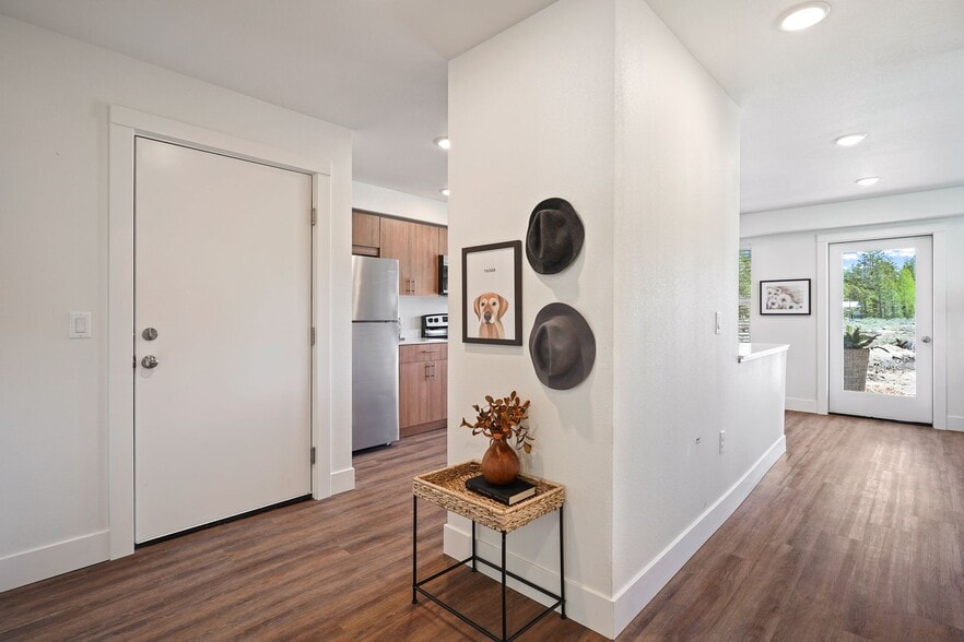 More Photos Of 51376 Preble Way, La Pine Apartments For Sale