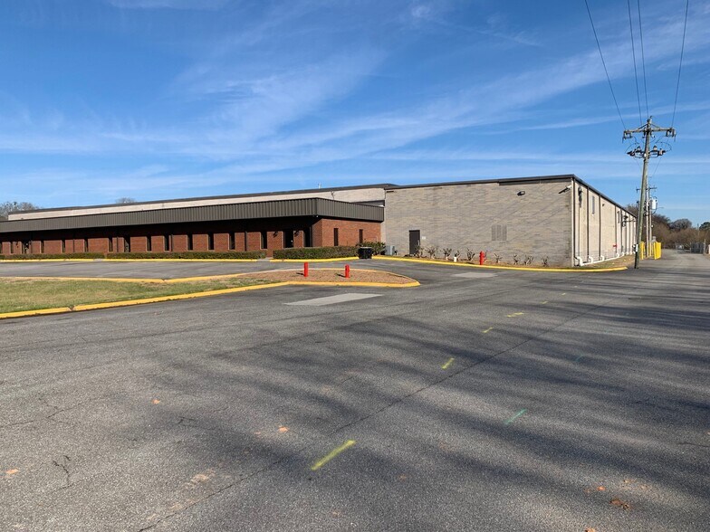 More Photos Of 355 Old Dalton Rd NE, Calhoun Warehouse For Sale
