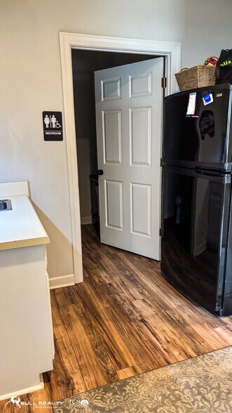 More Photos Of 4411 Suwanee Dam Rd, Suwanee Office For Sale
