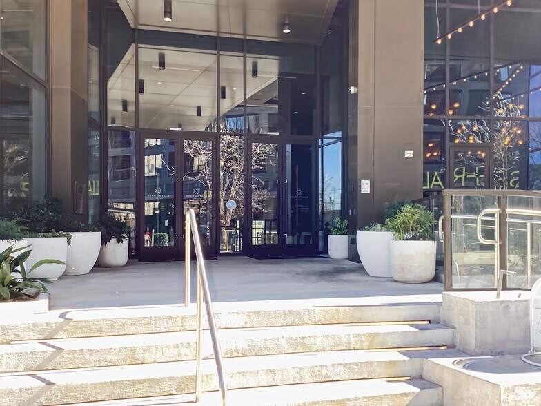 More Photos Of 1055 Howell Mill Rd, Atlanta Office For Lease