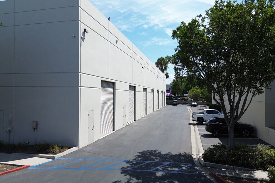 More Photos Of 3441 Main St, Chula Vista Warehouse For Lease
