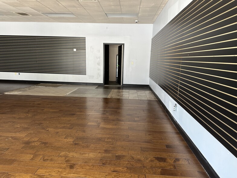 More Photos Of 4074 Washington Rd, Augusta General Retail For Lease