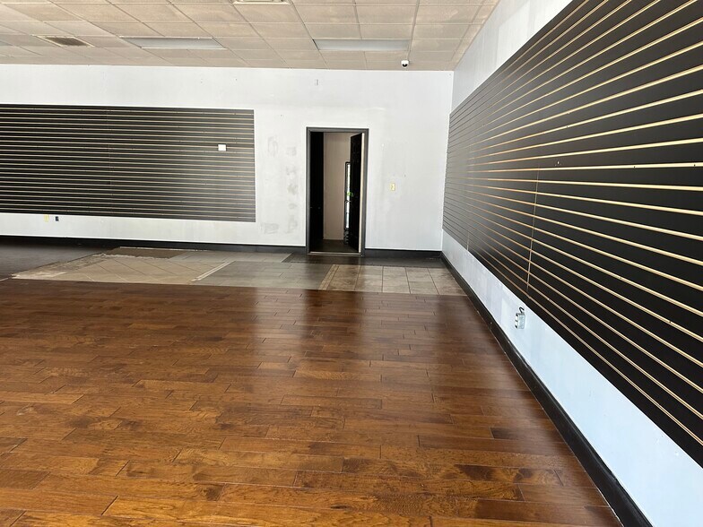 More Photos Of 4074 Washington Rd, Augusta General Retail For Lease
