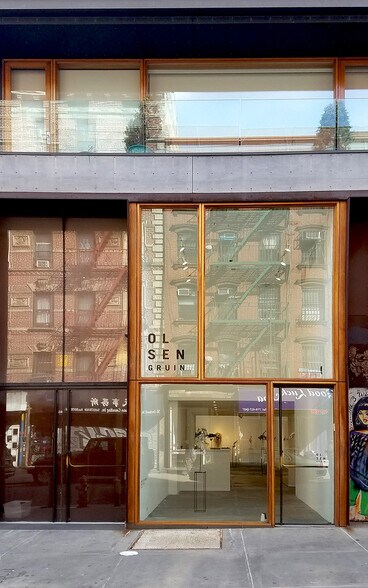 More Photos Of 30 Orchard St, New York Apartments For Lease