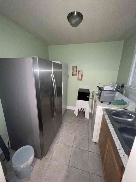 More Photos Of 2011 Binz St, Houston Apartments For Sale