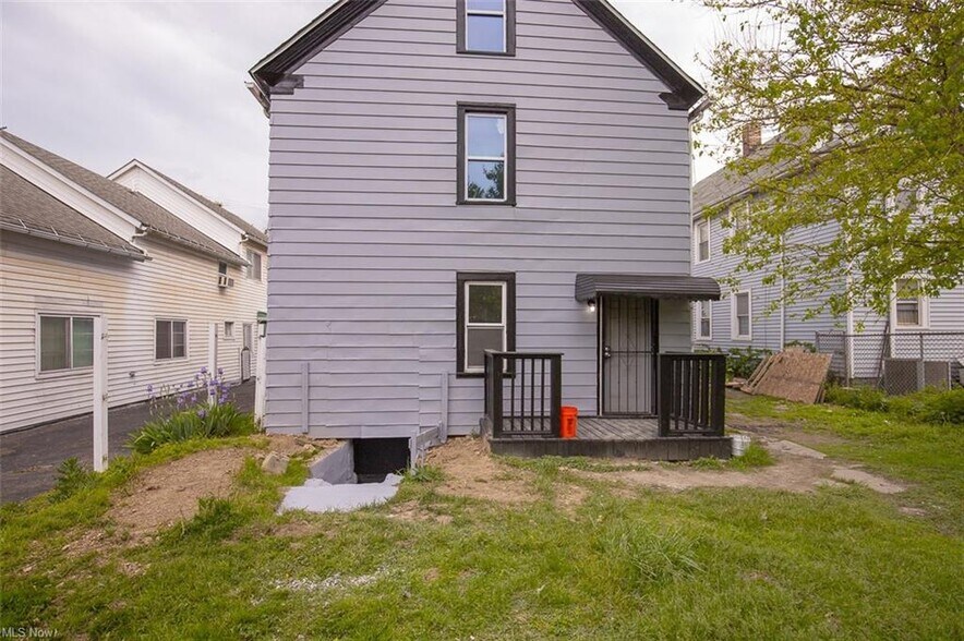 More Photos Of 6202 Heisley Ave, Cleveland Multifamily For Sale
