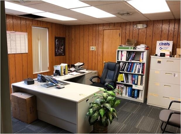 More Photos Of 404 Route 31, Lambertville Showroom For Lease