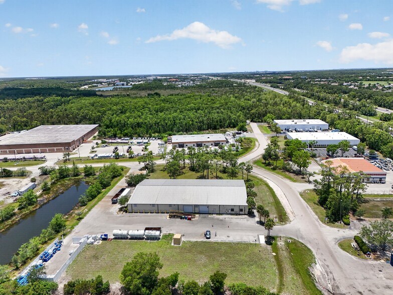 More Photos Of 9971 Bavaria Rd, Fort Myers Warehouse For Sale