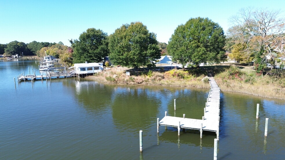 More Photos Of 38869 Morris Point Rd, Abell Restaurant For Sale