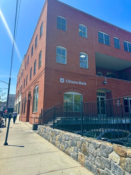 More Photos Of 53 Greenwich Ave, Greenwich Office For Sale