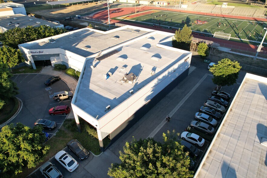 Primary Photo Of 6435 Alondra Blvd, Paramount Warehouse For Sale