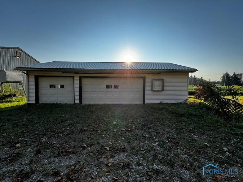 More Photos Of 8705 US Highway 6, Edgerton Specialty For Sale