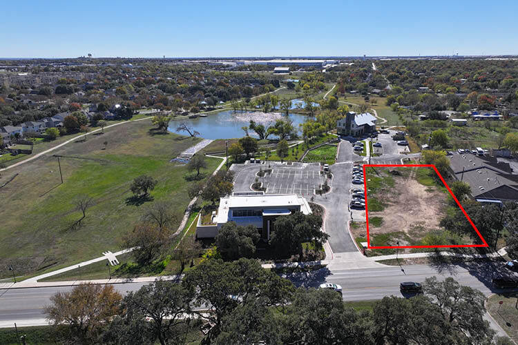 More Photos Of 835 Main St, Buda General Retail For Lease