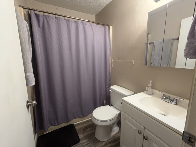 More Photos Of 2600 6th St, Bedford Apartments For Sale