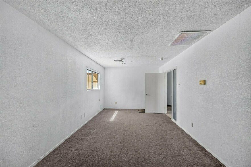 More Photos Of 23745 Avenue 112, Porterville Refrigeration Cold Storage For Sale