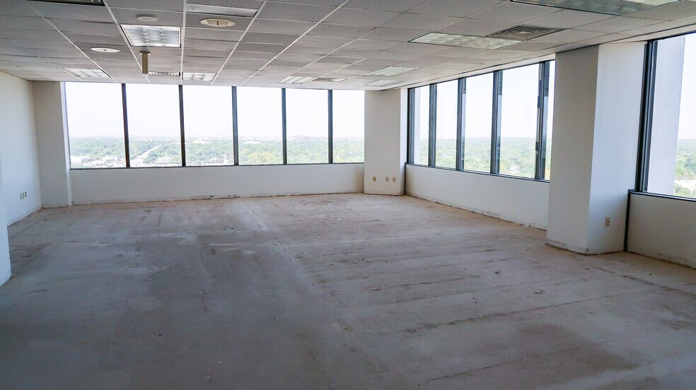 More Photos Of 300 N Coit Rd, Richardson Office For Sale