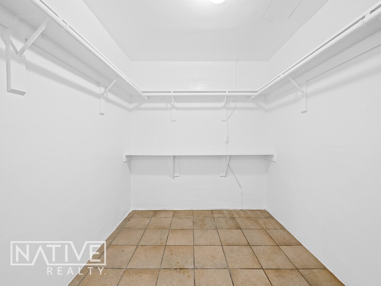 More Photos Of 731-733 NE 7th Ave, Fort Lauderdale Apartments For Sale