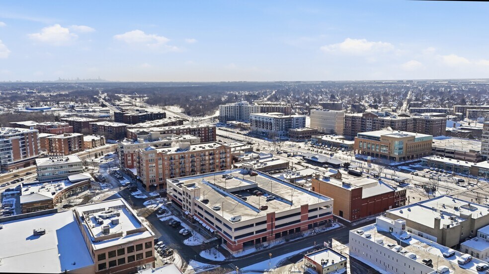 More Photos Of 1461 Market St, Des Plaines Parking Garage For Sale