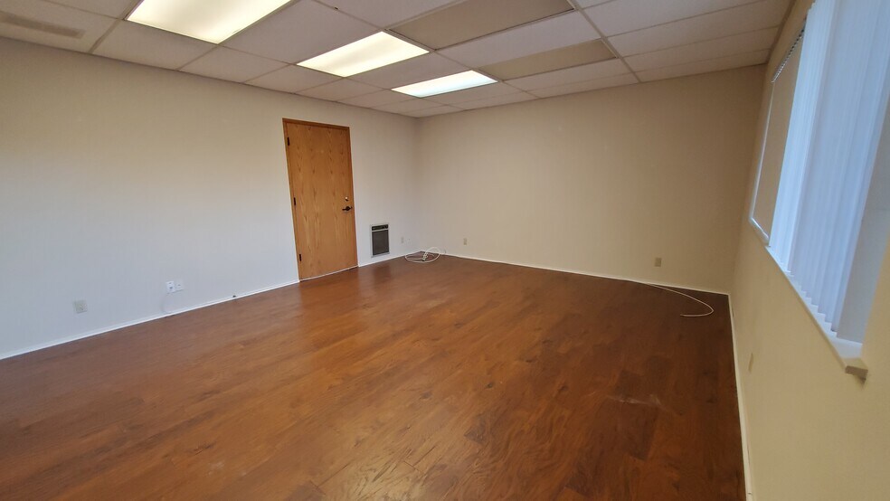 More Photos Of 121-125 W El Portal, San Clemente Office For Lease