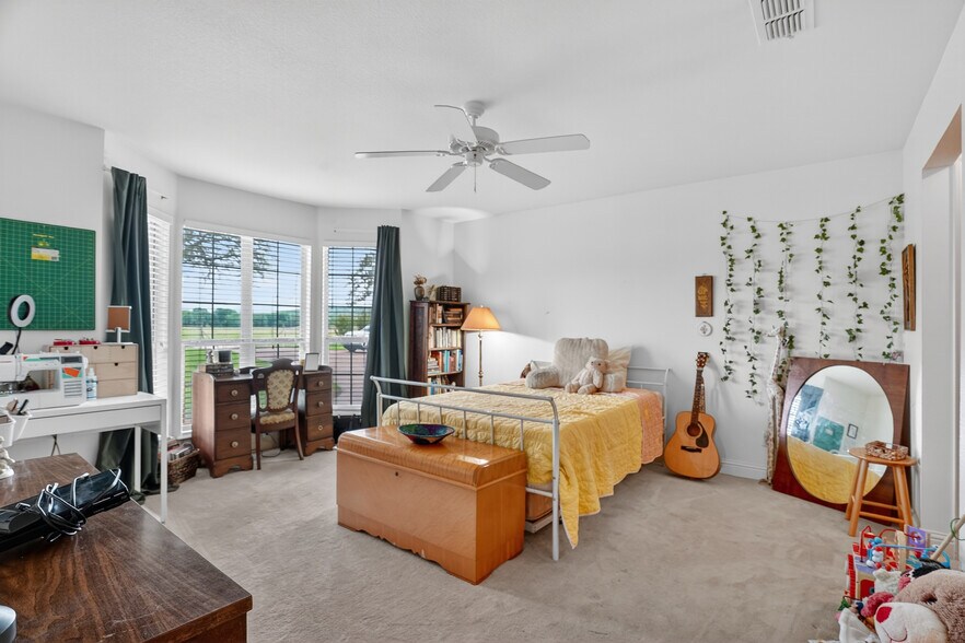 More Photos Of 14145 US-281, Santo Specialty For Sale