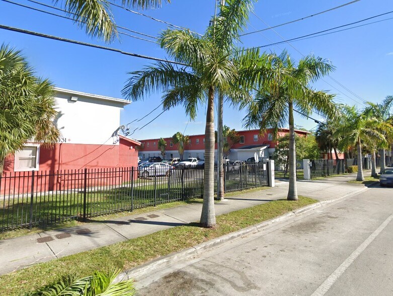 More Photos Of 1431 NW 71st St, Miami Apartments For Sale