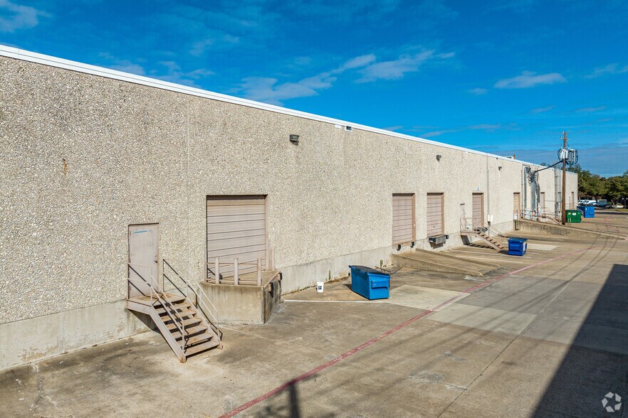 More Photos Of 10345 Brockwood Rd, Dallas Warehouse For Lease