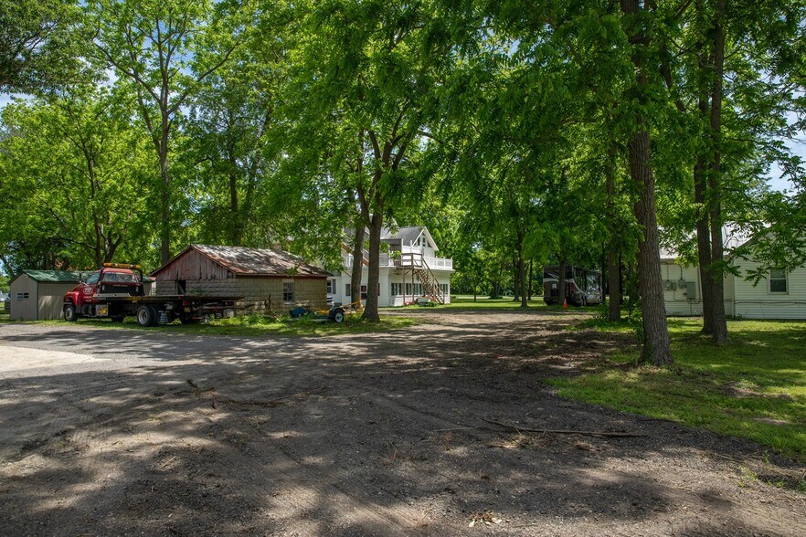 More Photos Of 22572 Bridgeville Hwy, Seaford Auto Dealership For Sale