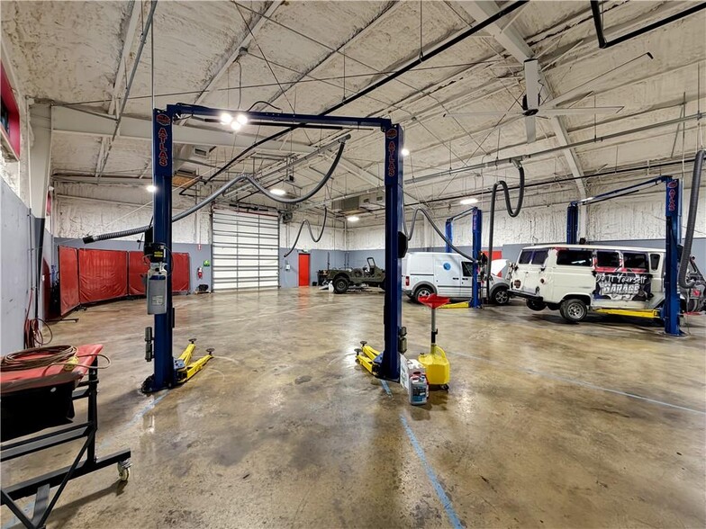 More Photos Of 428 Anchor St, Corpus Christi Industrial For Lease