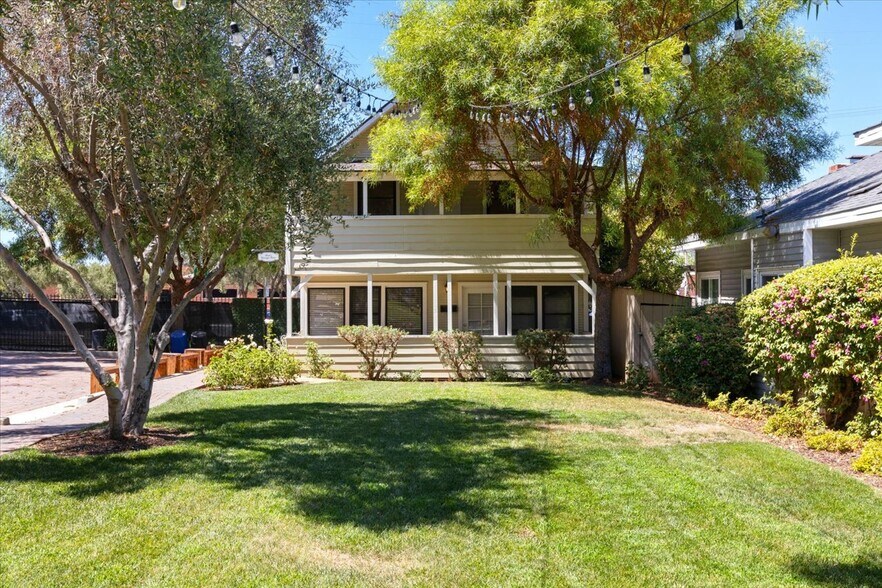 More Photos Of 136-140 W 3rd Ave, Escondido Office For Sale