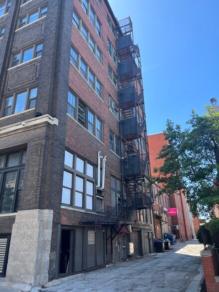 More Photos Of 1000 Broadway Blvd, Kansas City Loft Creative Space For Lease